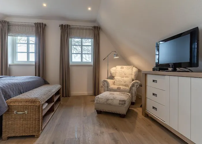 Reetdachhaus Duenenkoog Reetdachhaus Duenenkoog Tating