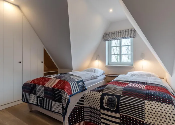 Reetdachhaus Duenenkoog Reetdachhaus Duenenkoog *